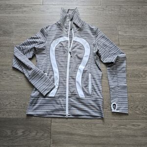 lululemon athletica In Stride Jacket. Size 10. Grey & White Striped. Luon Longer